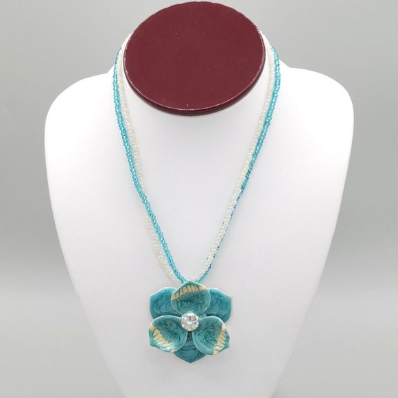 Womens Two Strand Beaded Fashion Necklace Blue Flower Floral Pendant 15 in - Picture 1 of 10